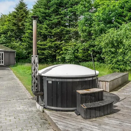 8 Bedroom Cozy In Henne