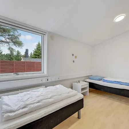 Prázdninový dům 8 Bedroom Cozy In Henne Henne Strand