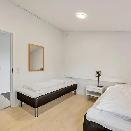 Prázdninový dům 8 Bedroom Cozy In Henne Henne Strand