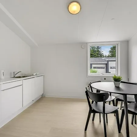 8 Bedroom Cozy In Henne *