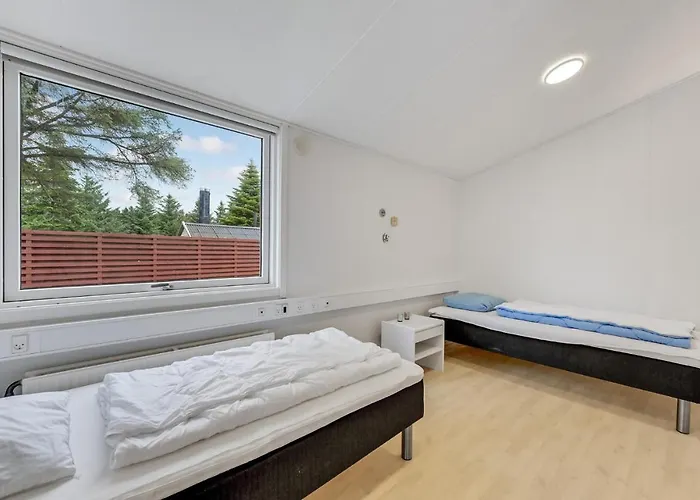 بيت للعطل 8 Bedroom Cozy In Henne هين ستراند